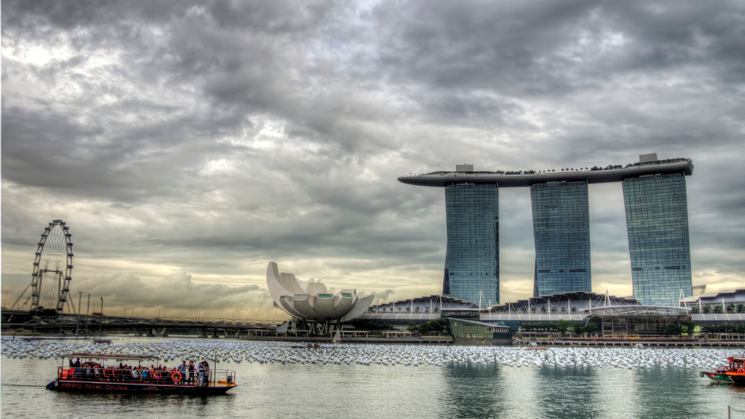 Man Made Marina Bay Sands 2560x1440