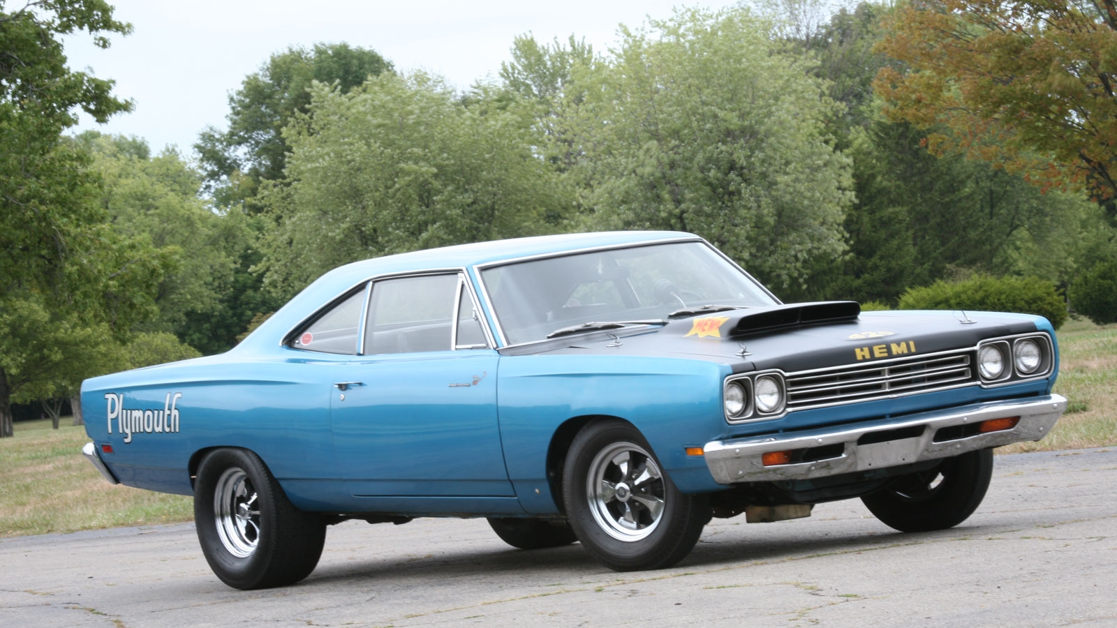Vehicles Plymouth Road Runner 1600x900