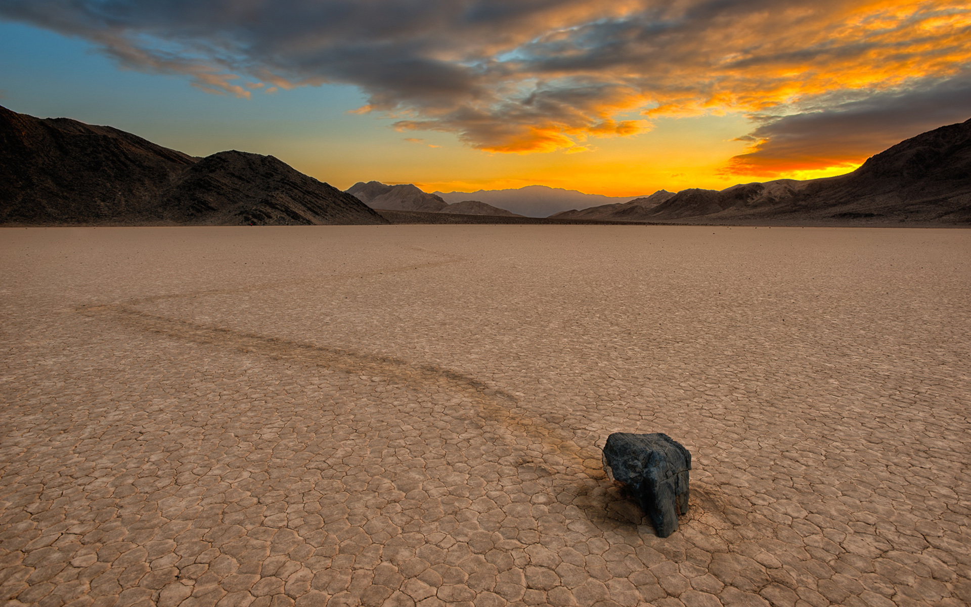 Earth Death Valley 1920x1200