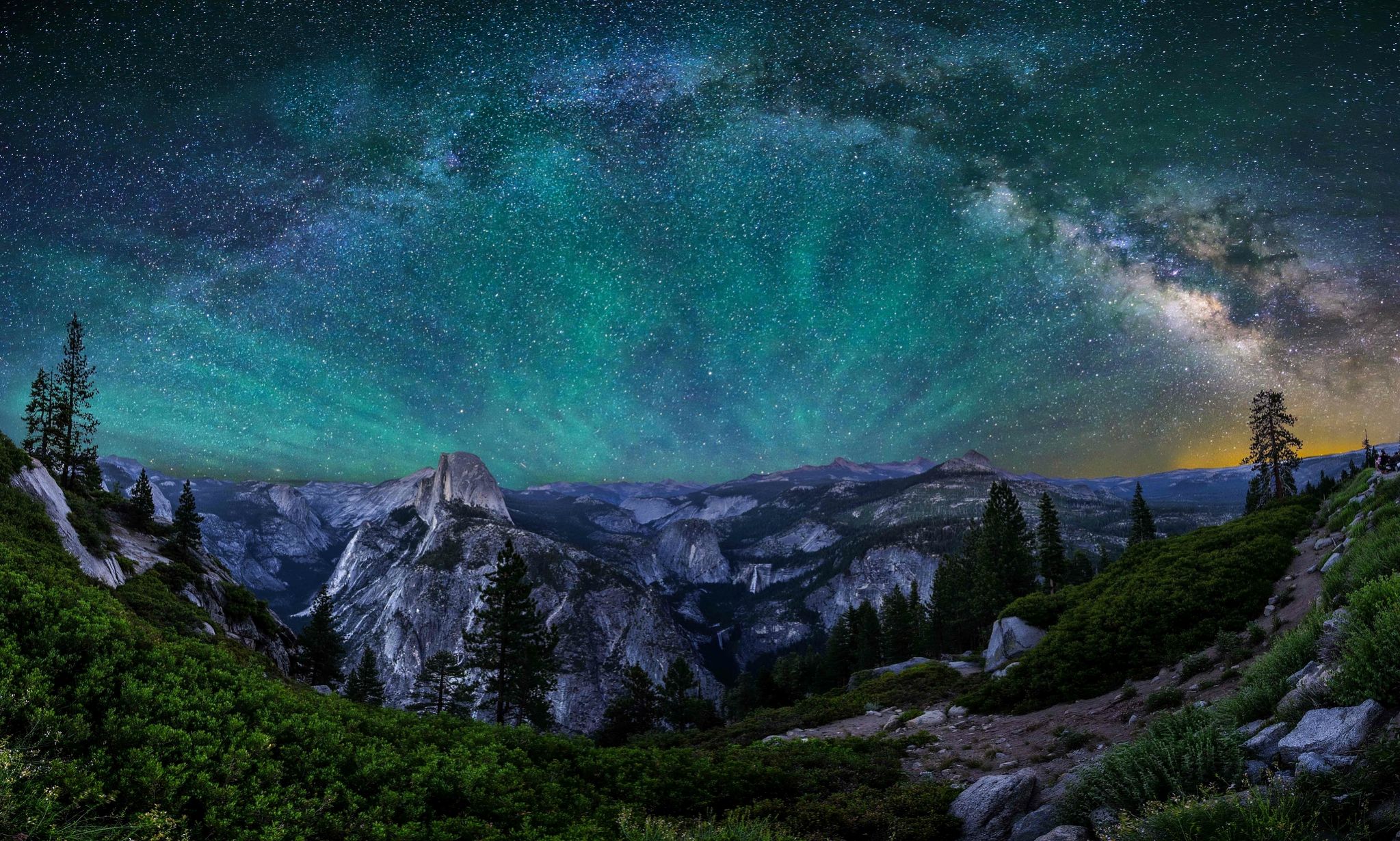 Earth Yosemite National Park 2047x1230
