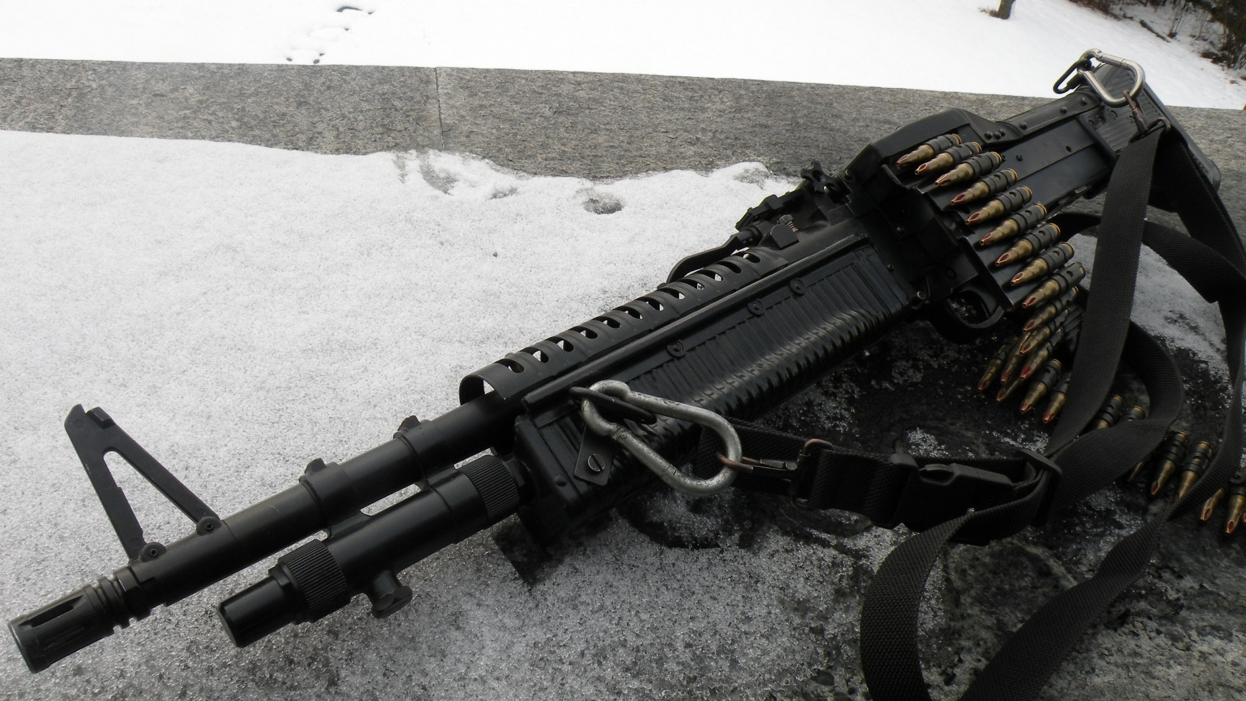 Weapons Assault Rifle 2560x1440