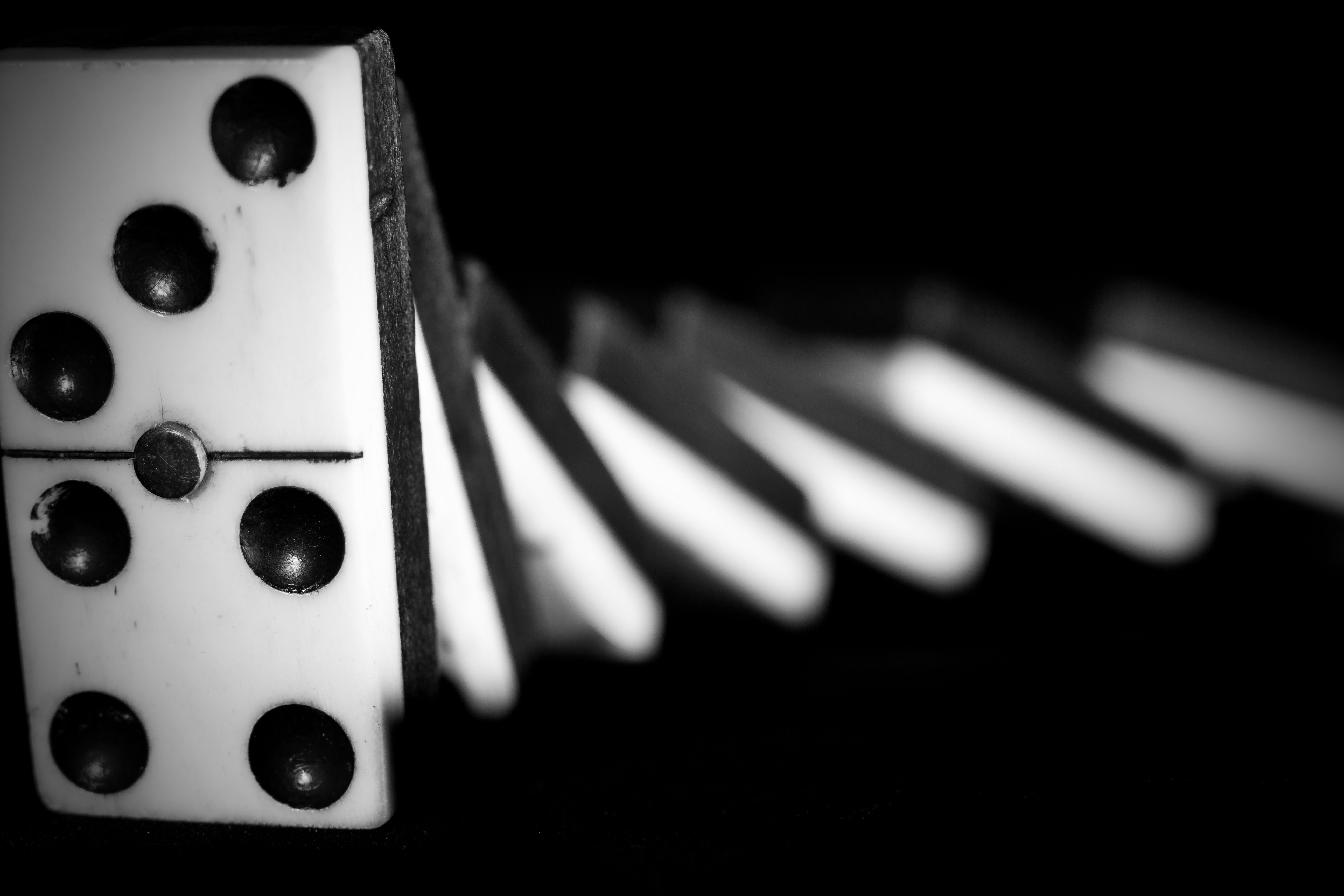 Black Amp White Dominos Game 5184x3456