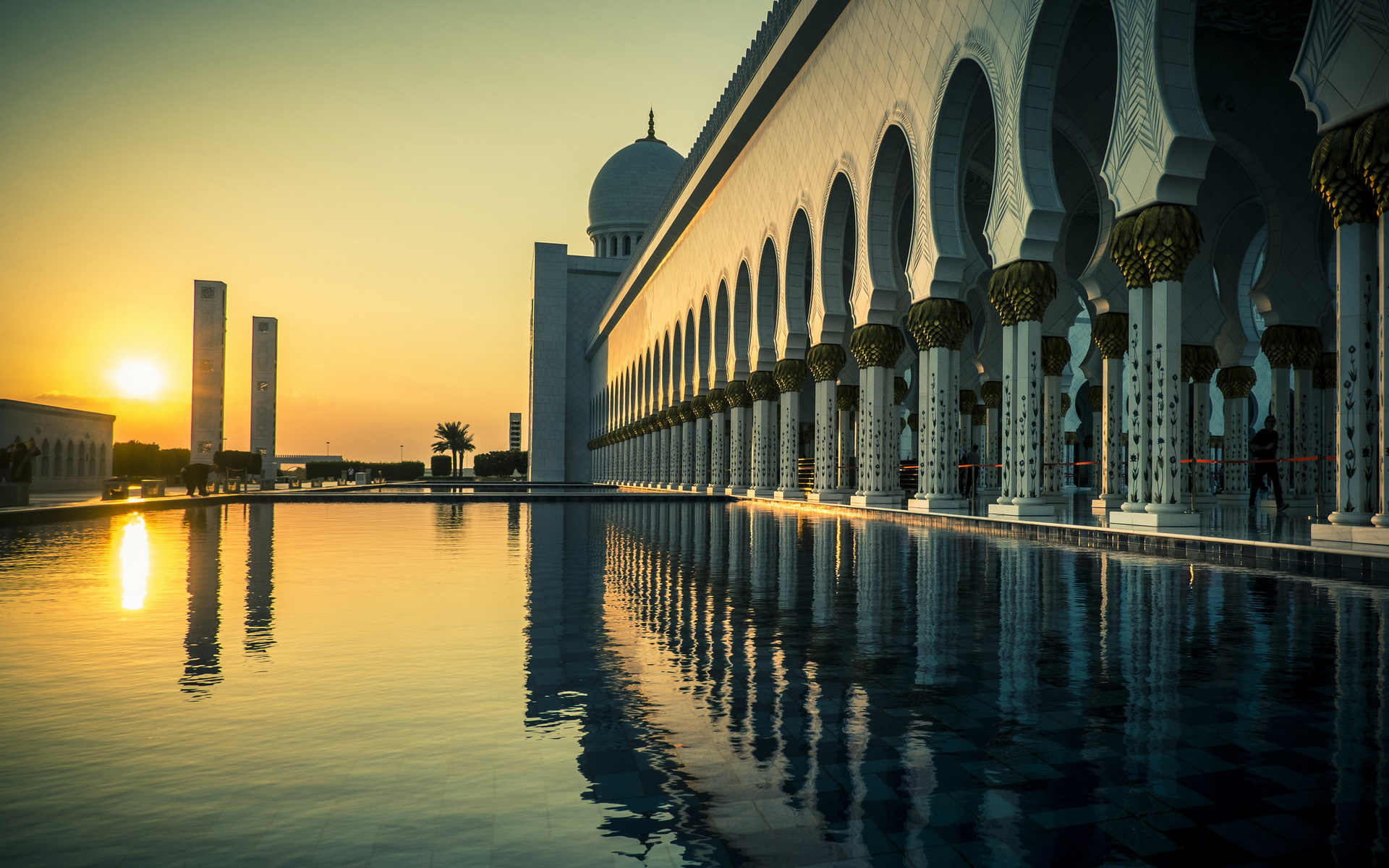 Religious Sheikh Zayed Grand Mosque 1920x1200