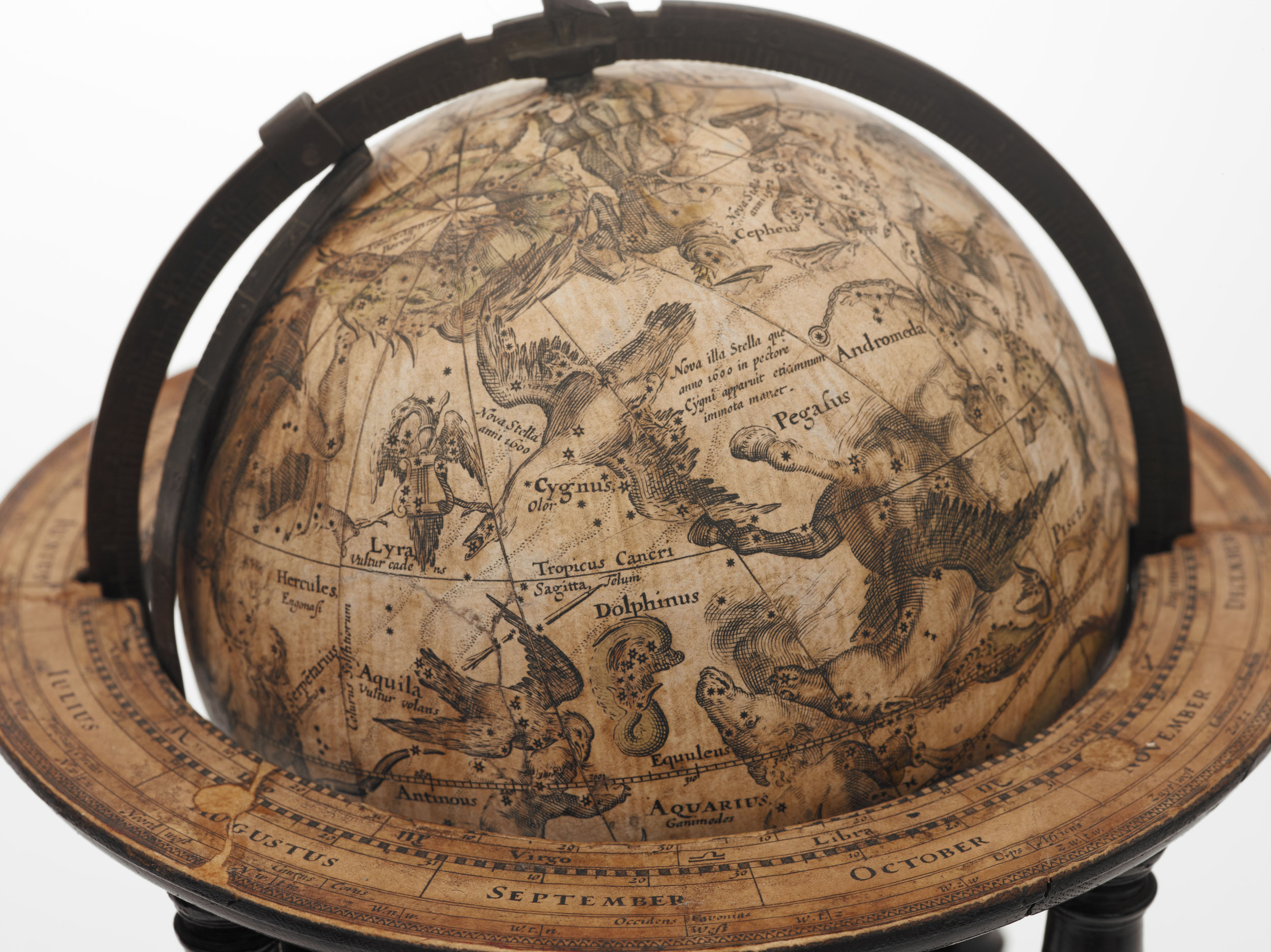 Artistic Globe 2500x1873