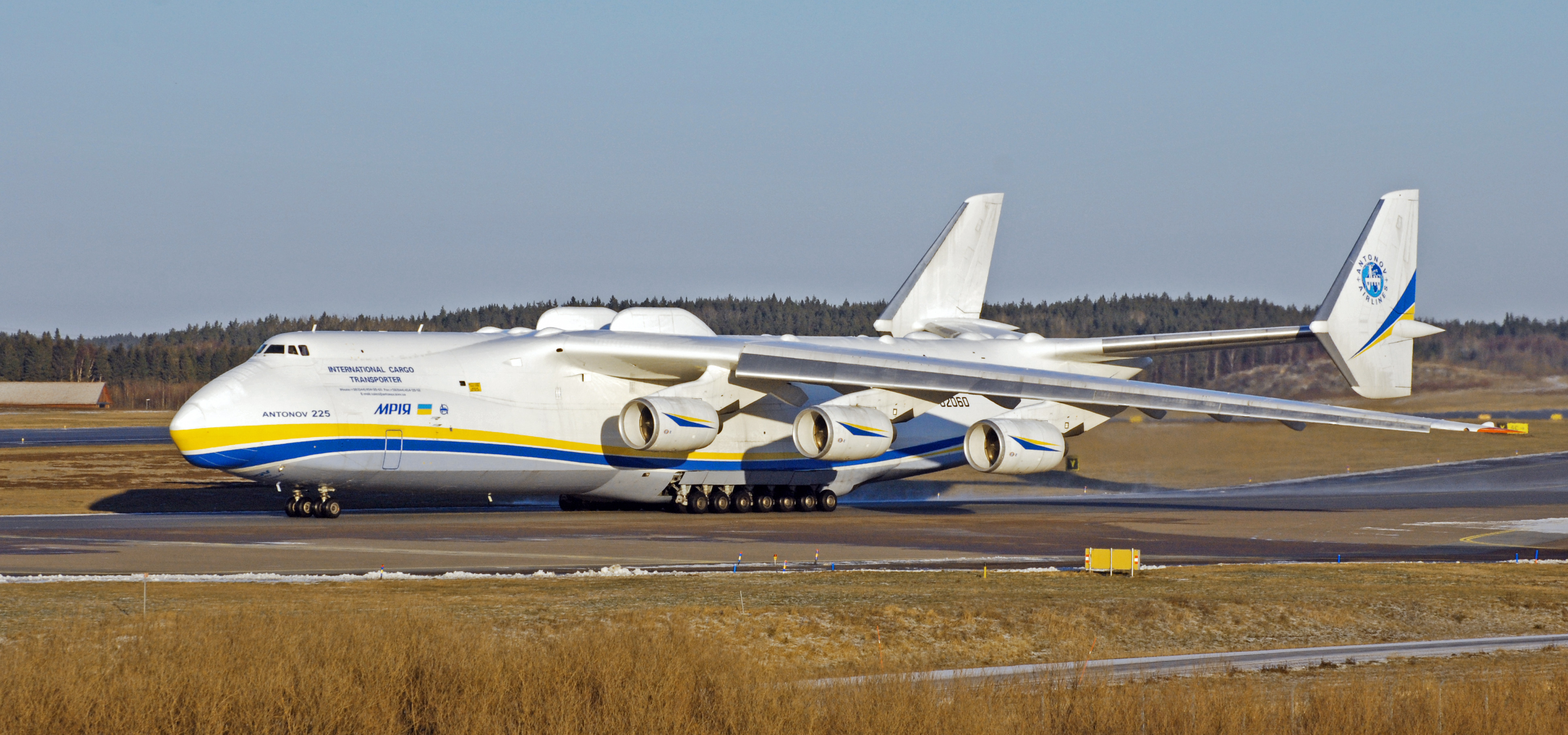 Vehicles Antonov AN 225 Mriya 3872x1816