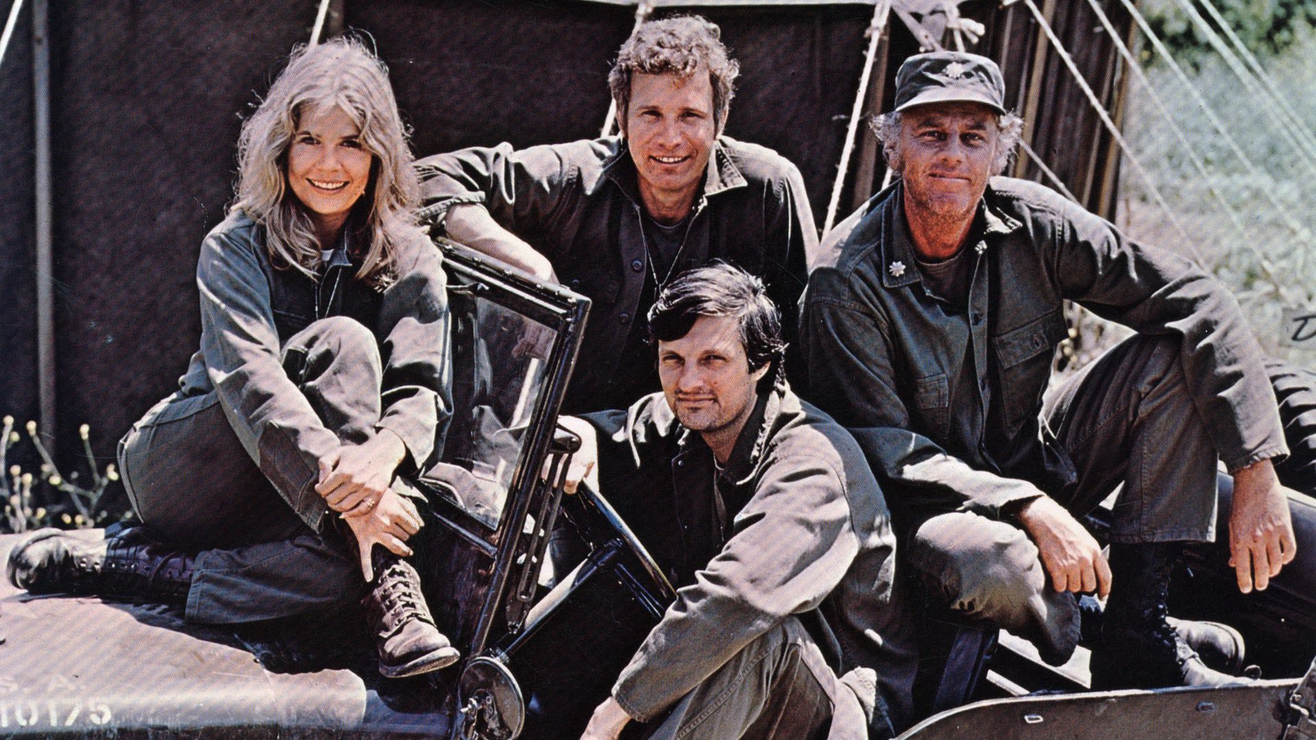 Alan Alda Loretta Swit M A S H 1920x1080