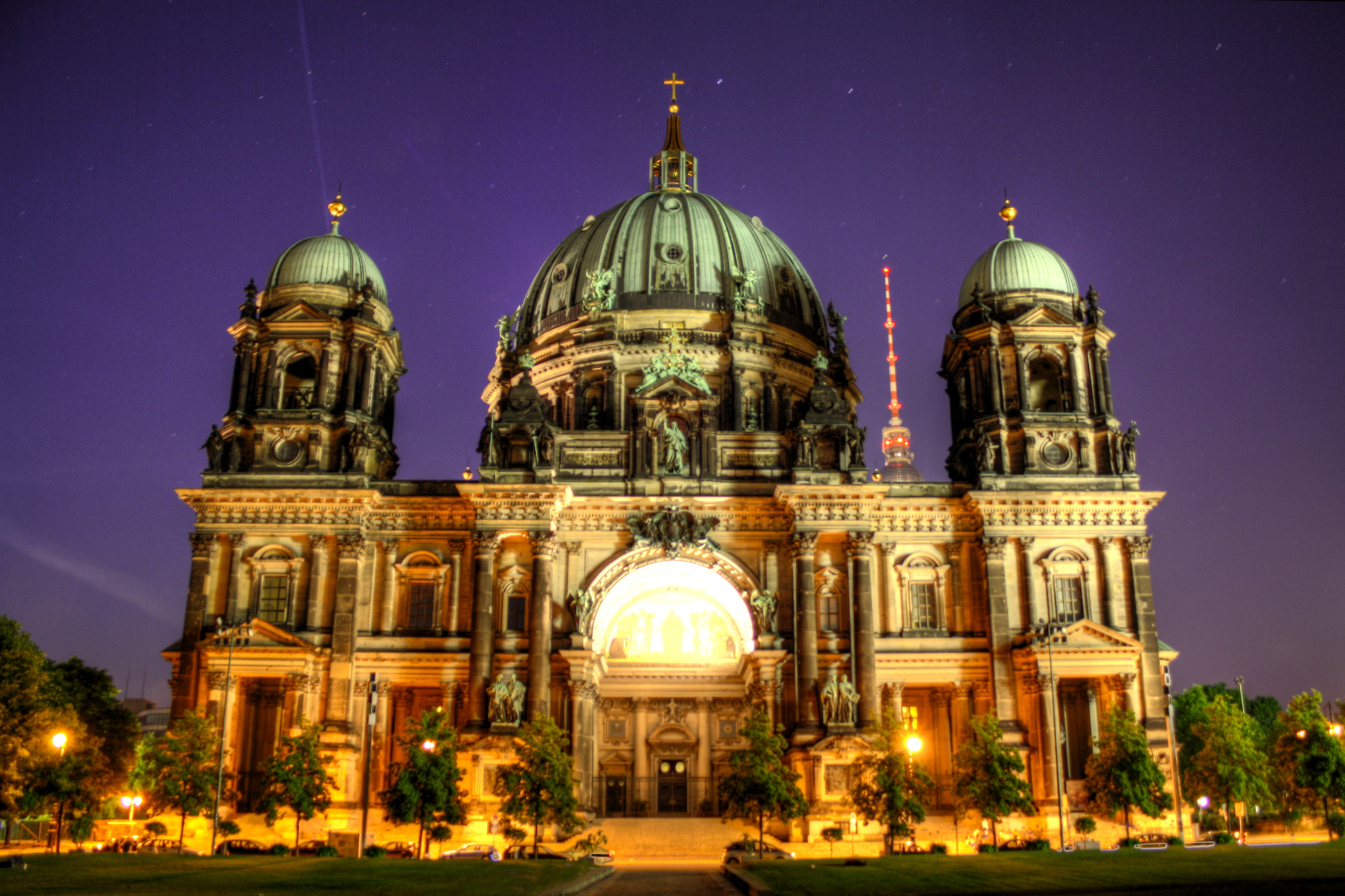 Berlin Cathedral Cathedral Dome Light 3681x2454