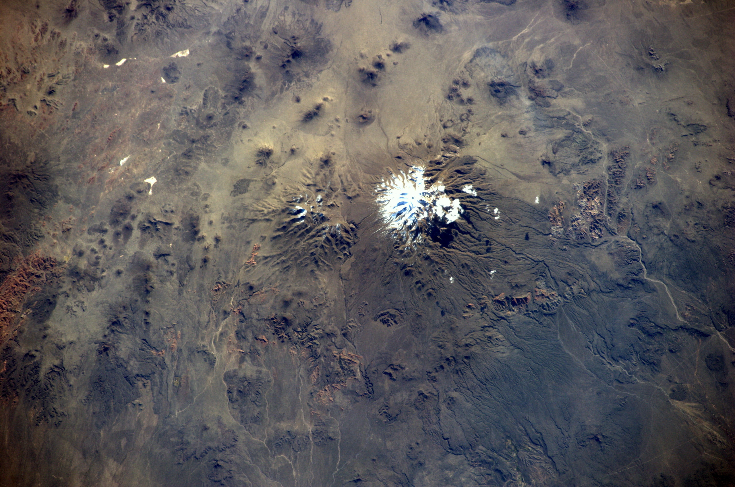 Aerial Chile Volcano 2560x1699
