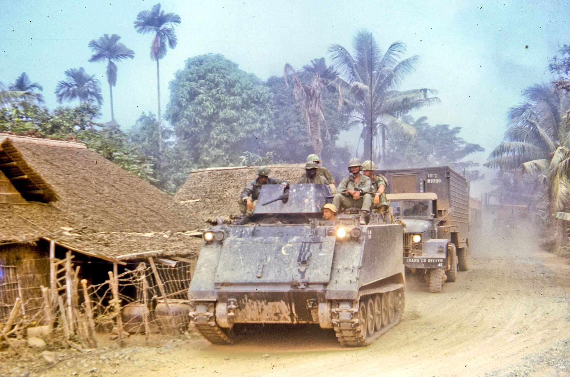 Military Vietnam War 1931x1280