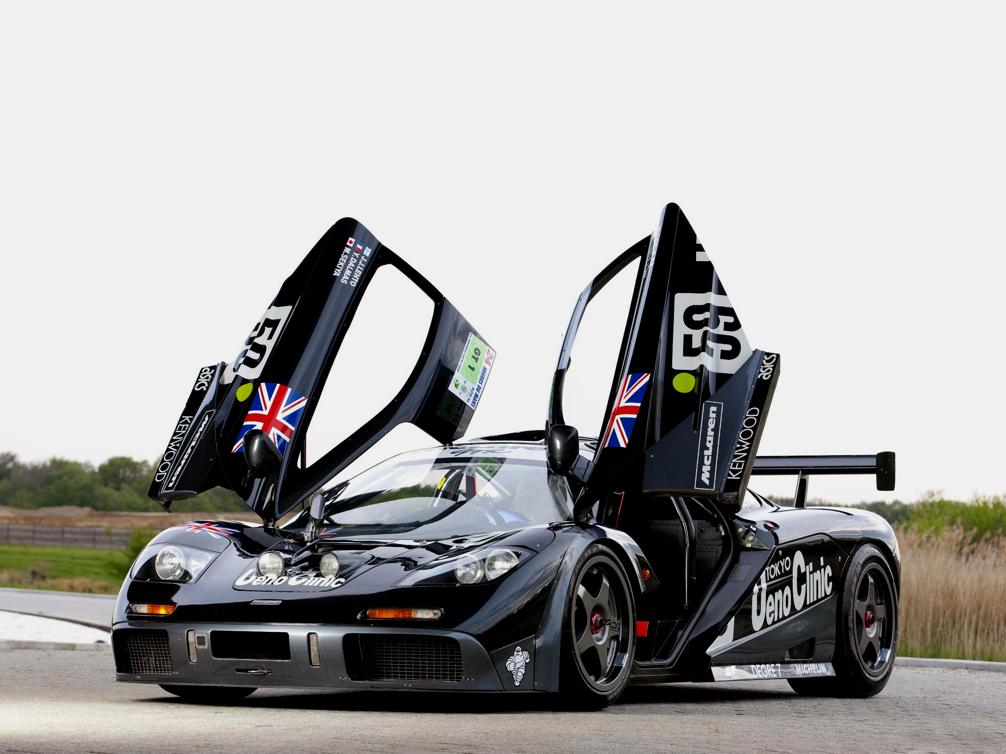 Vehicles McLaren 2048x1536