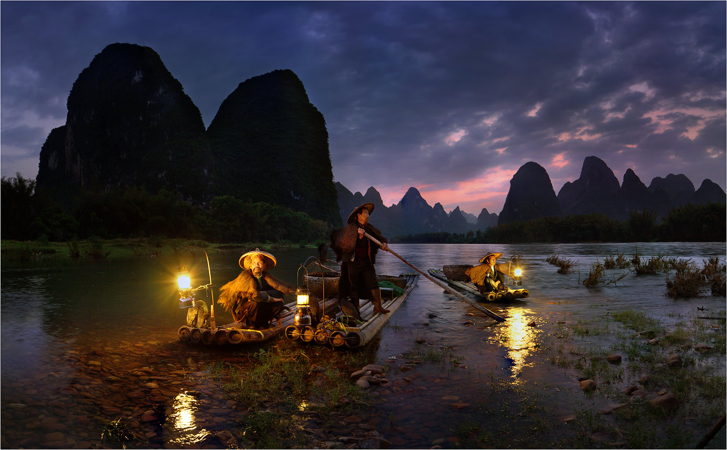 Asian Boat Light Man River Rock 1482x917