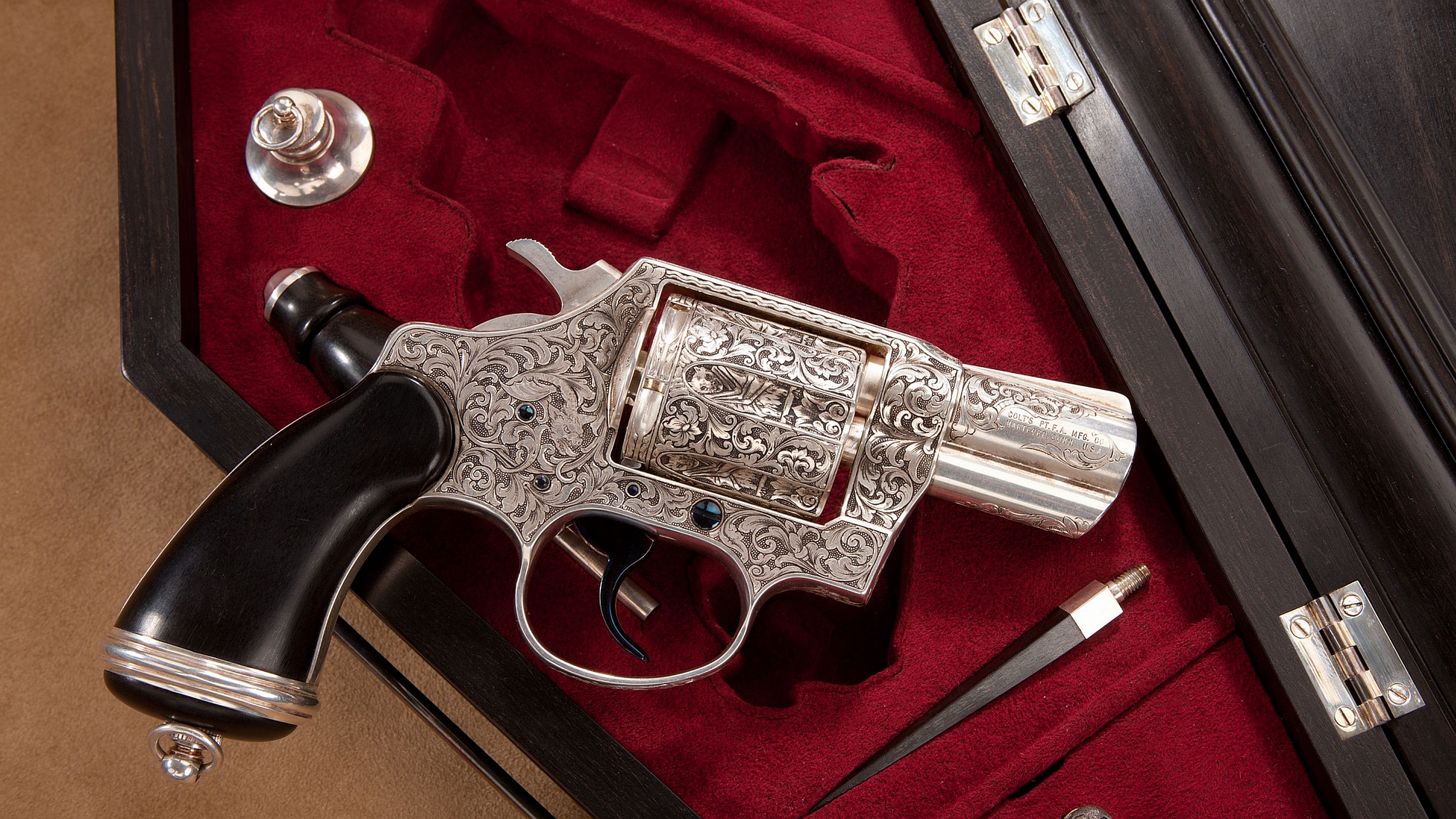 Weapons Colt Revolver 3840x2160