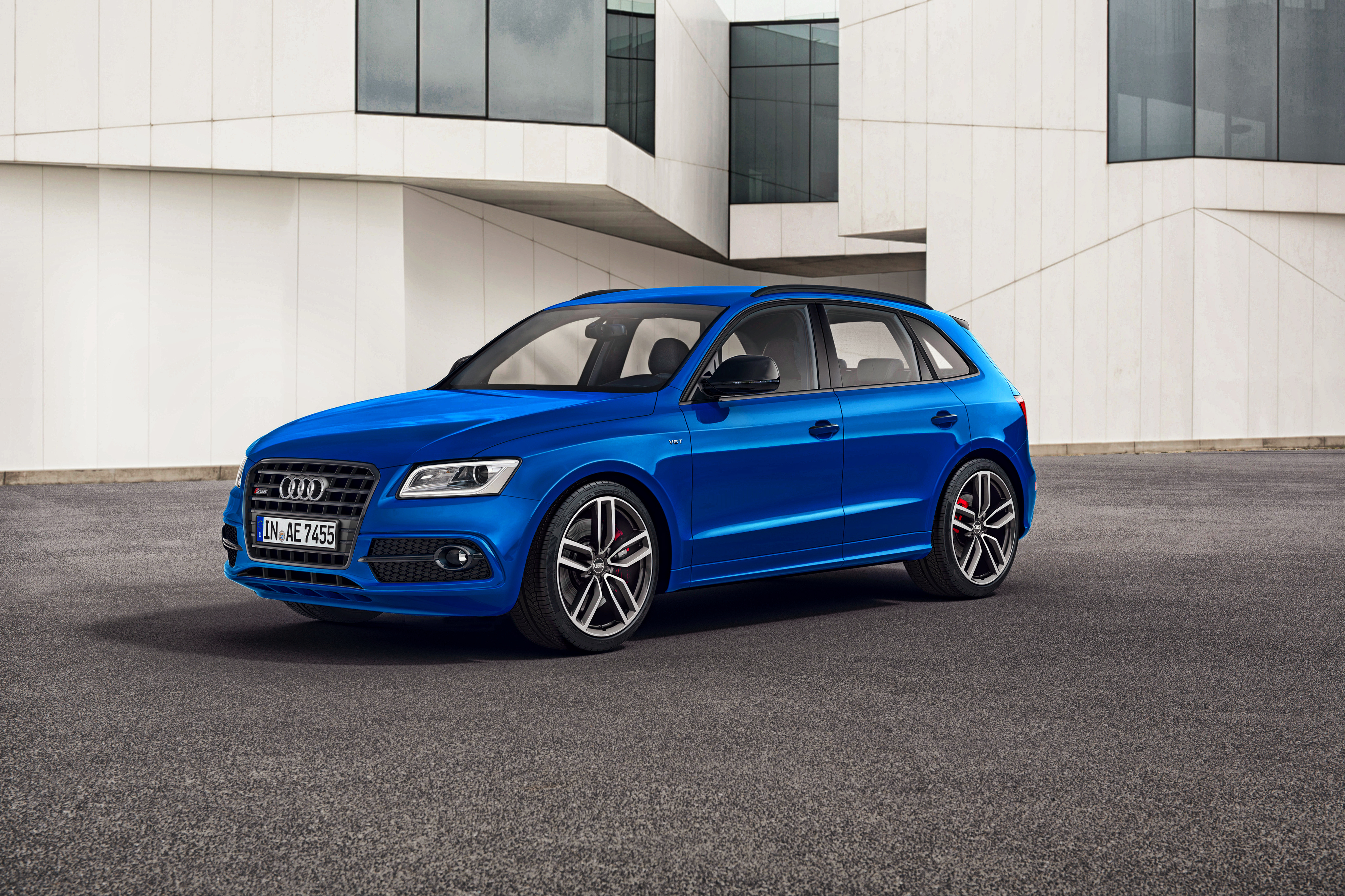 Audi Audi Q5 Blue Car Car Luxury Car Suv Vehicle 4096x2730
