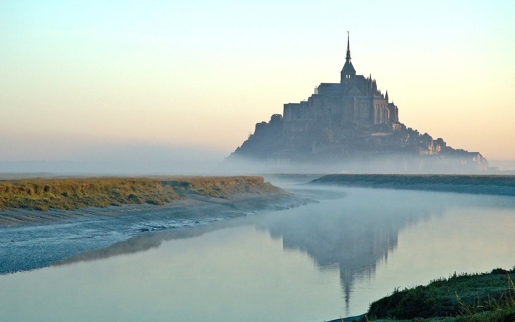 Religious Mont Saint Michel 1680x1050
