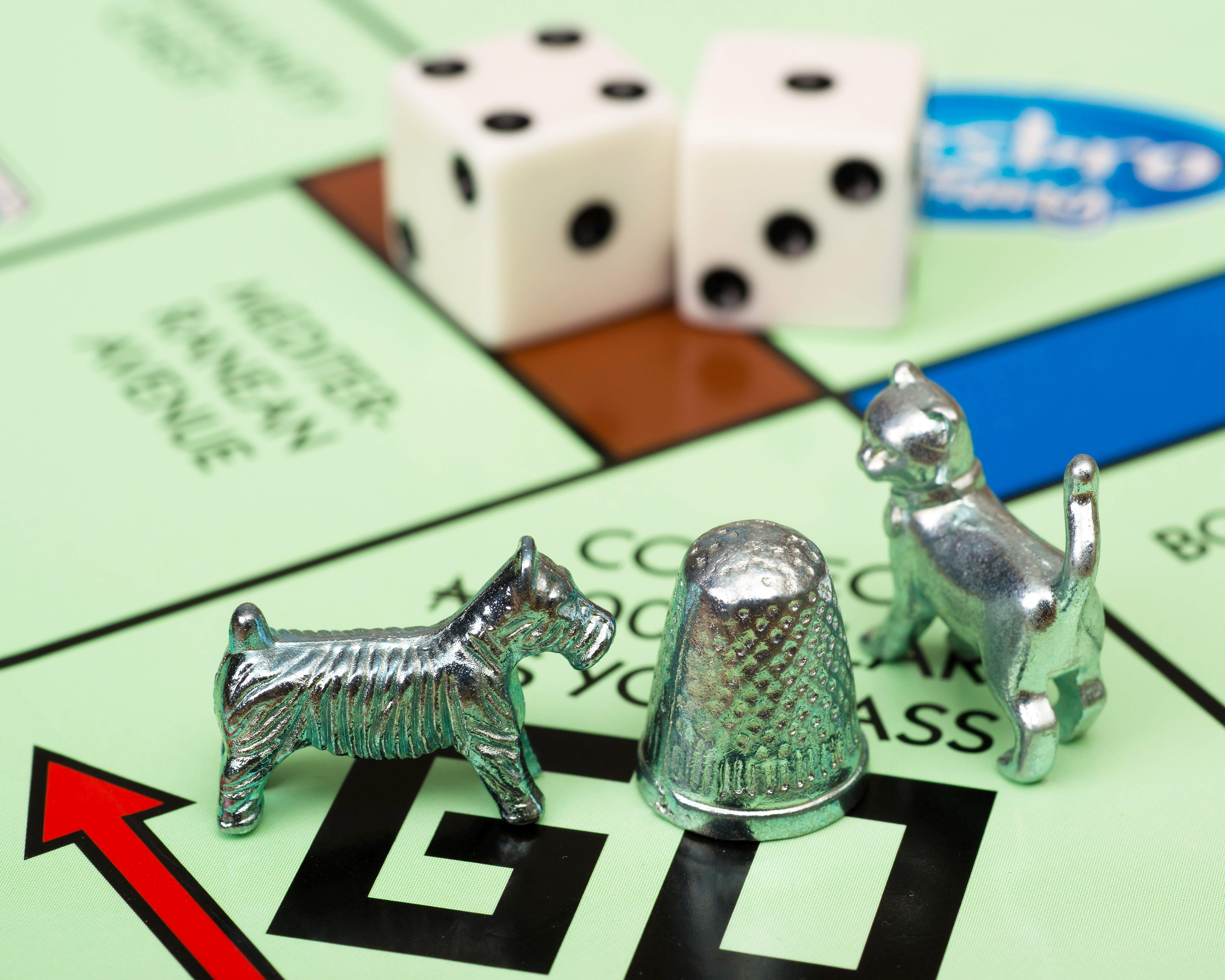 Game Monopoly 5750x4600