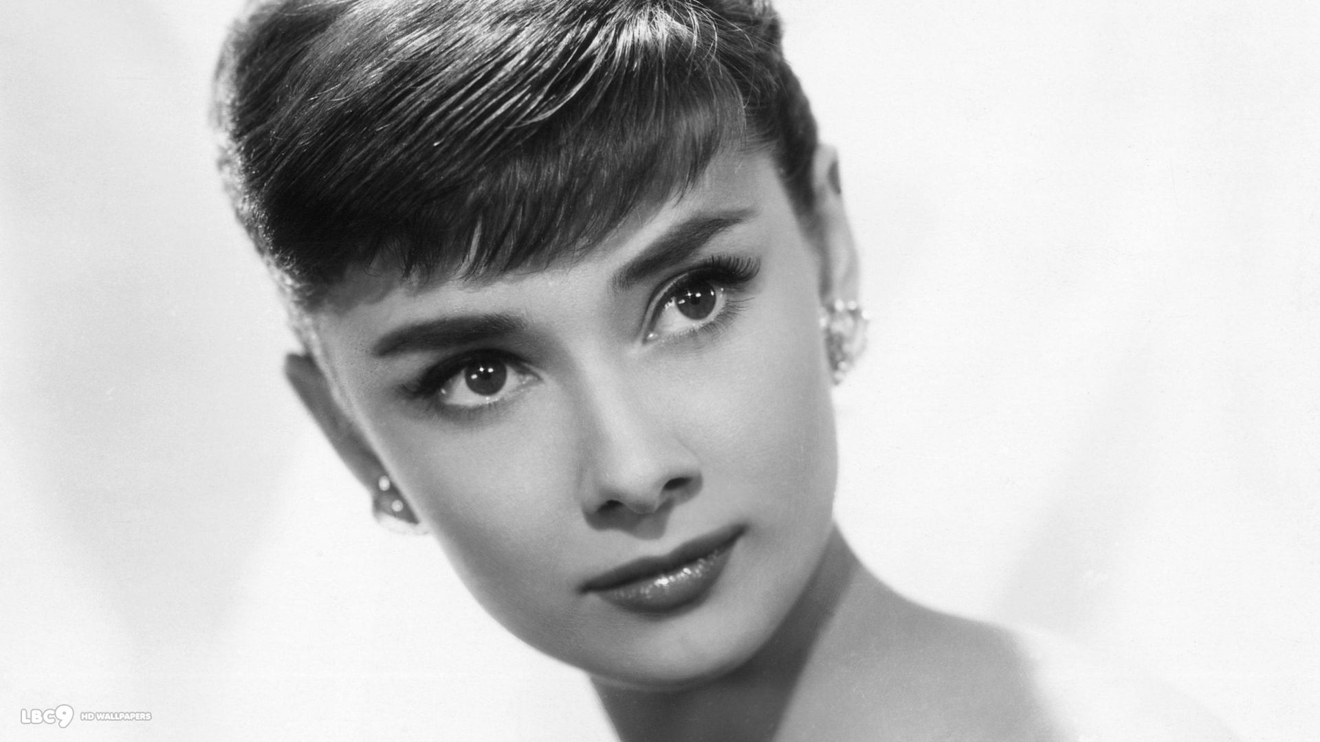 Audrey Hepburn 1920x1080