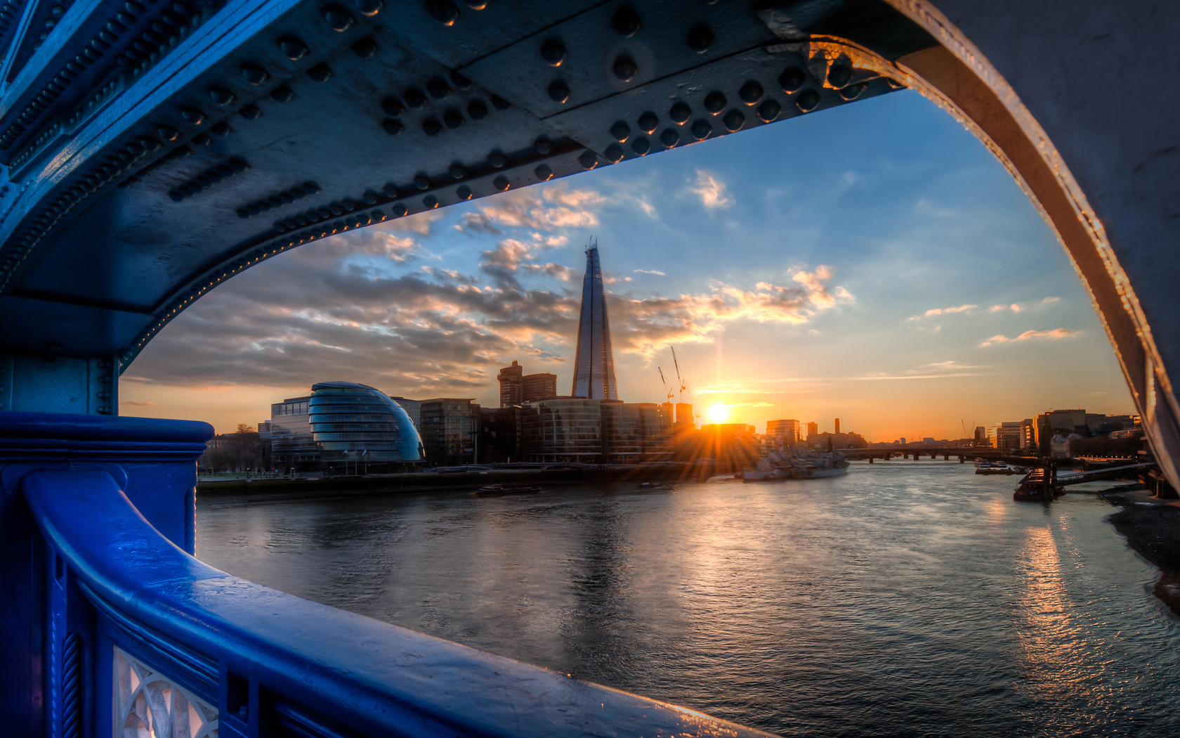 London The Shard 1680x1050