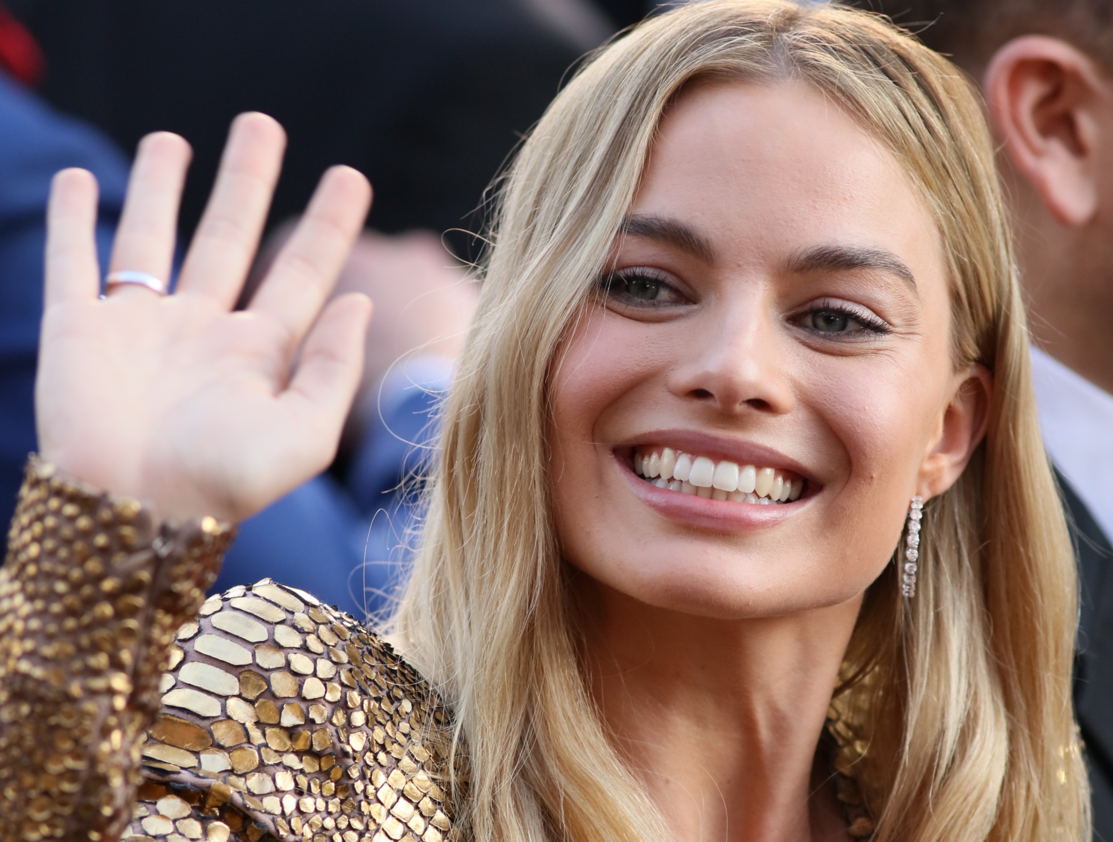 Actress Australian Blonde Margot Robbie Smile Woman Wallpaper