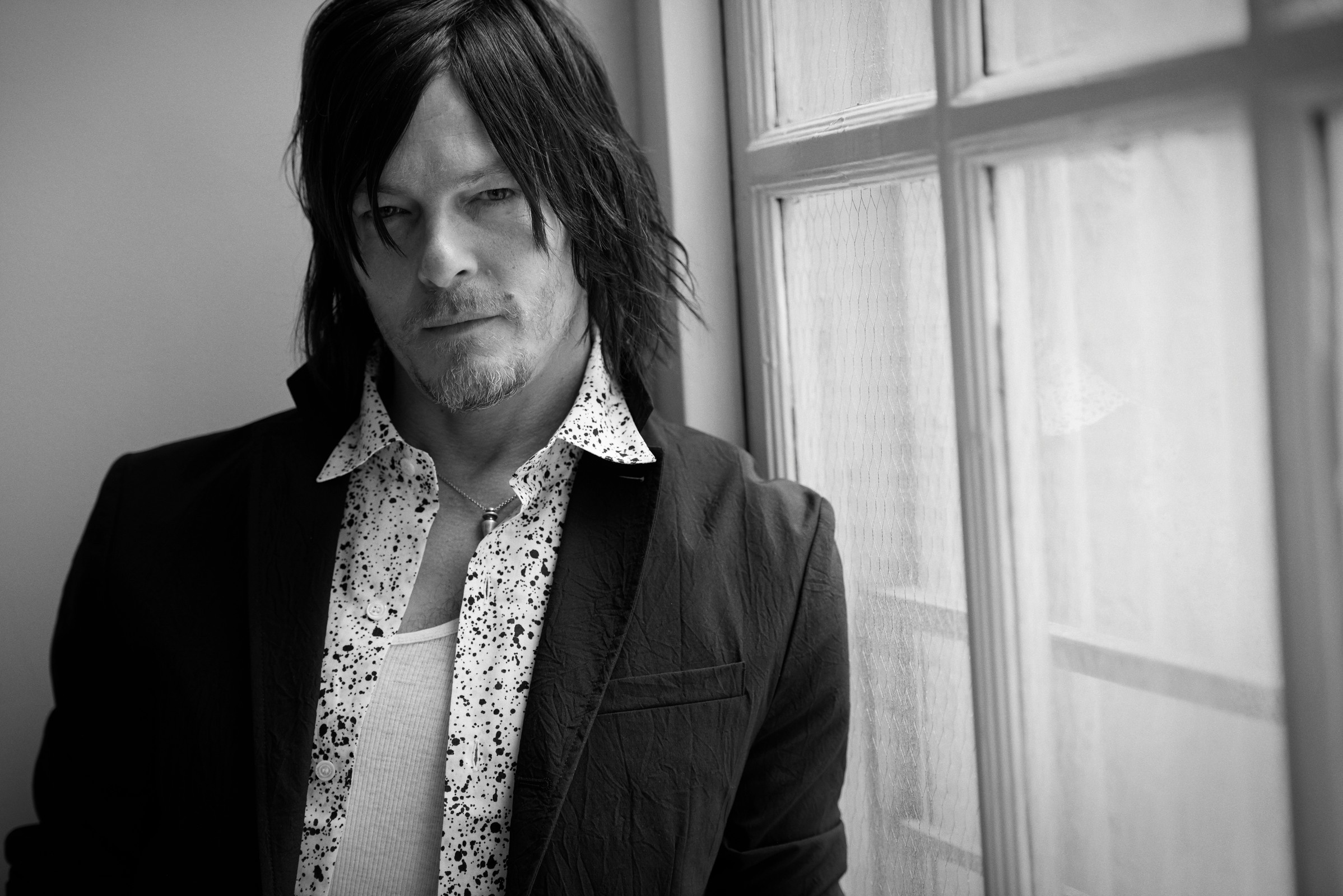 Actor American Black Amp White Norman Reedus 2397x1600