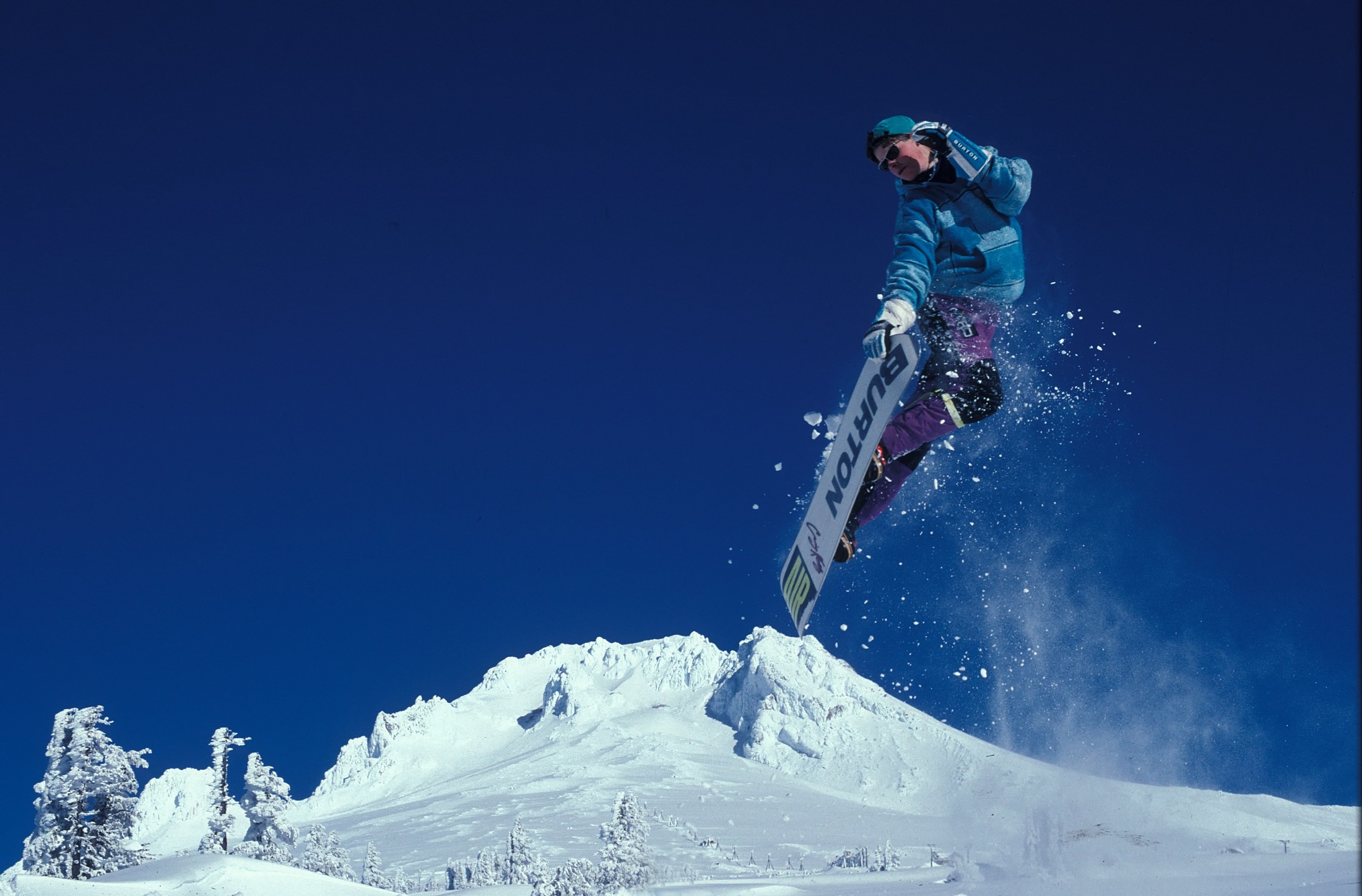 Sports Snowboarding 2200x1448