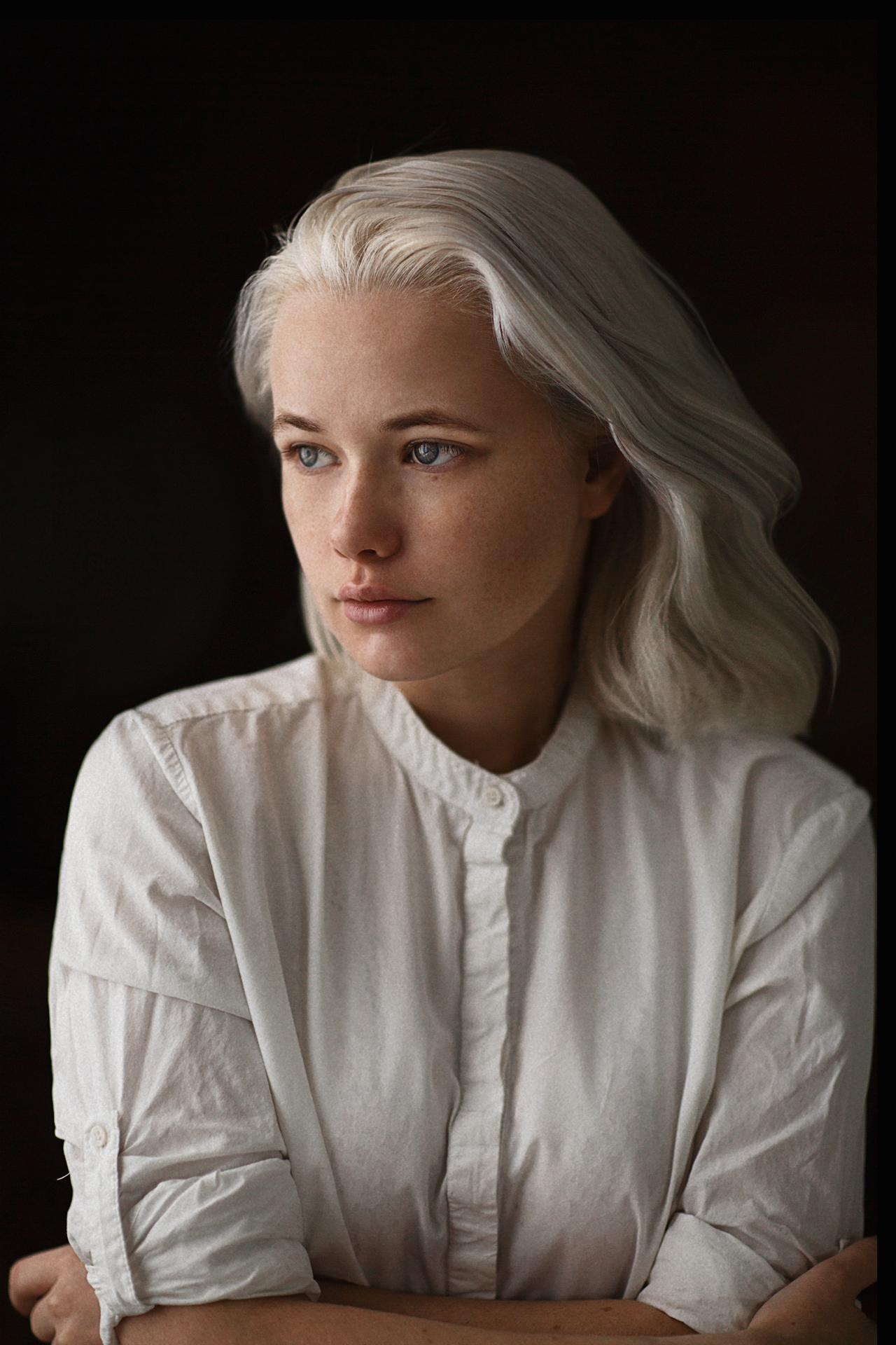 Mikhail Mikhailov White Hair Women Portrait Platinum Blonde 1280x1920