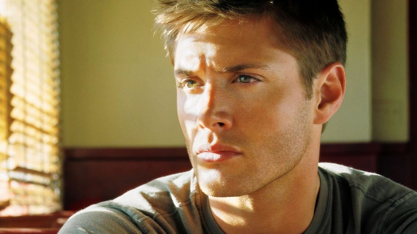 Jensen Ackles 1366x768