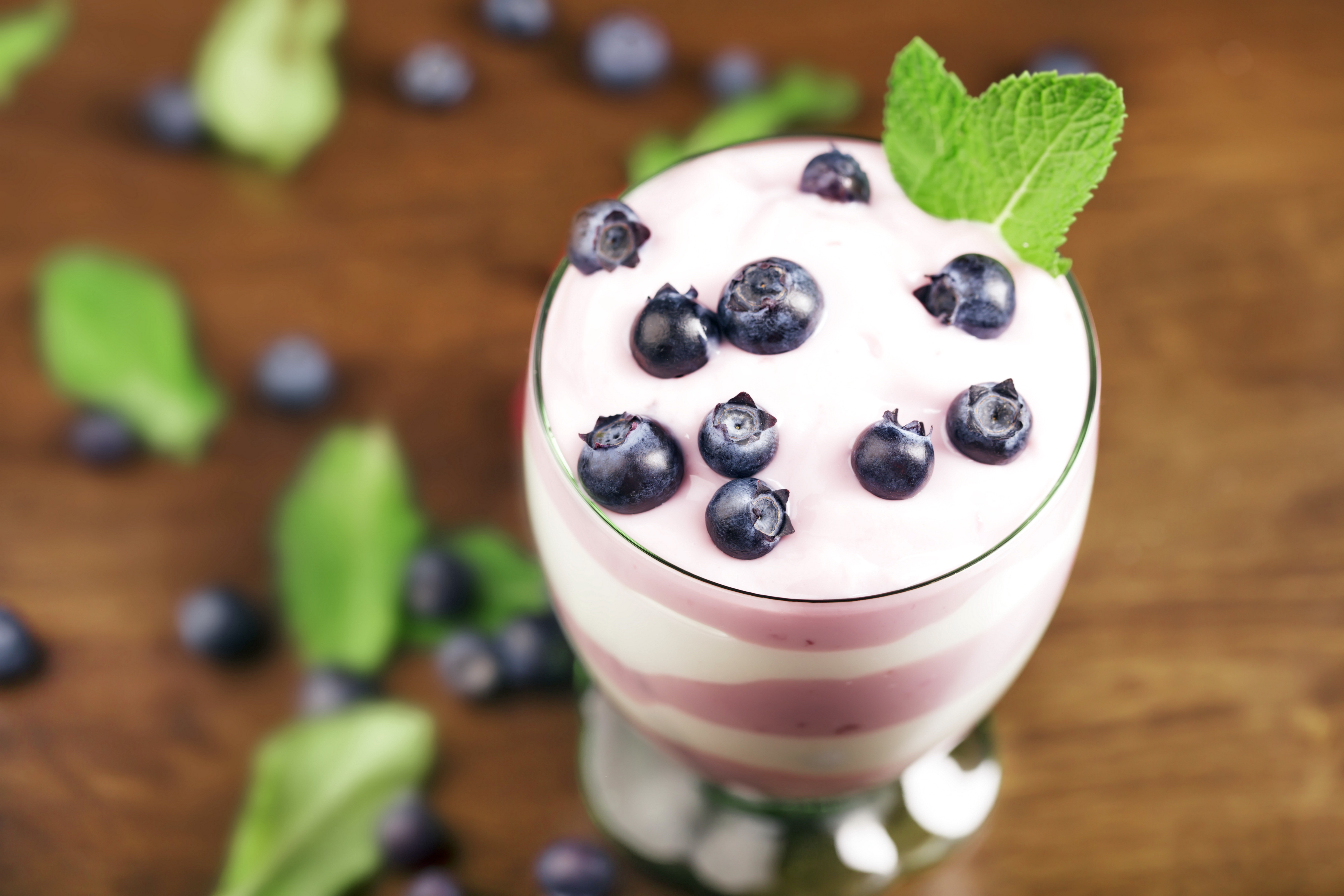 Berry Blueberry Blur Dessert Glass Yogurt 6000x4000