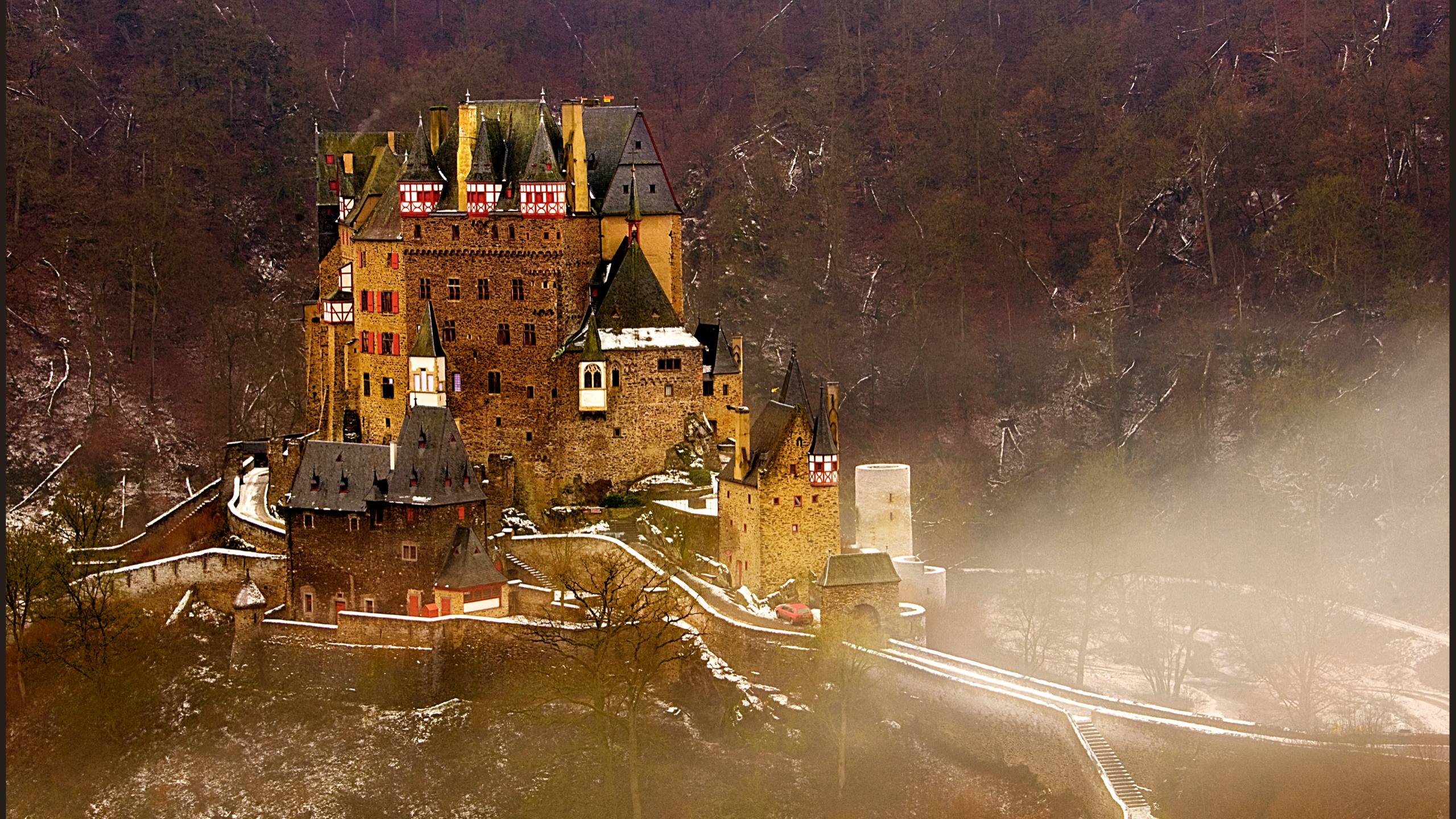 Man Made Eltz Castle 2560x1440