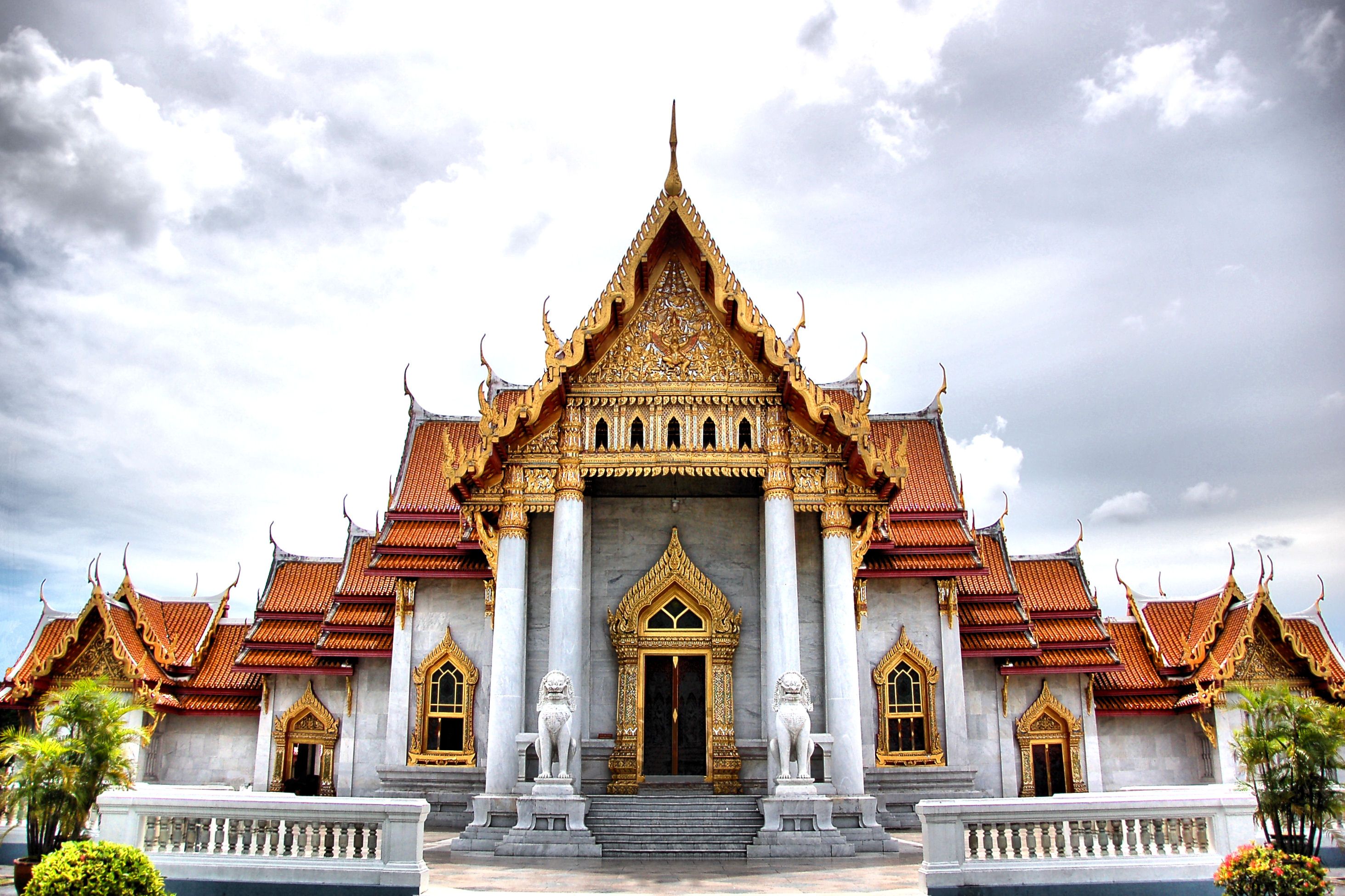 Bangkok Buddhist Marble Temple Thailand Wat Benchamabophit 2927x1950