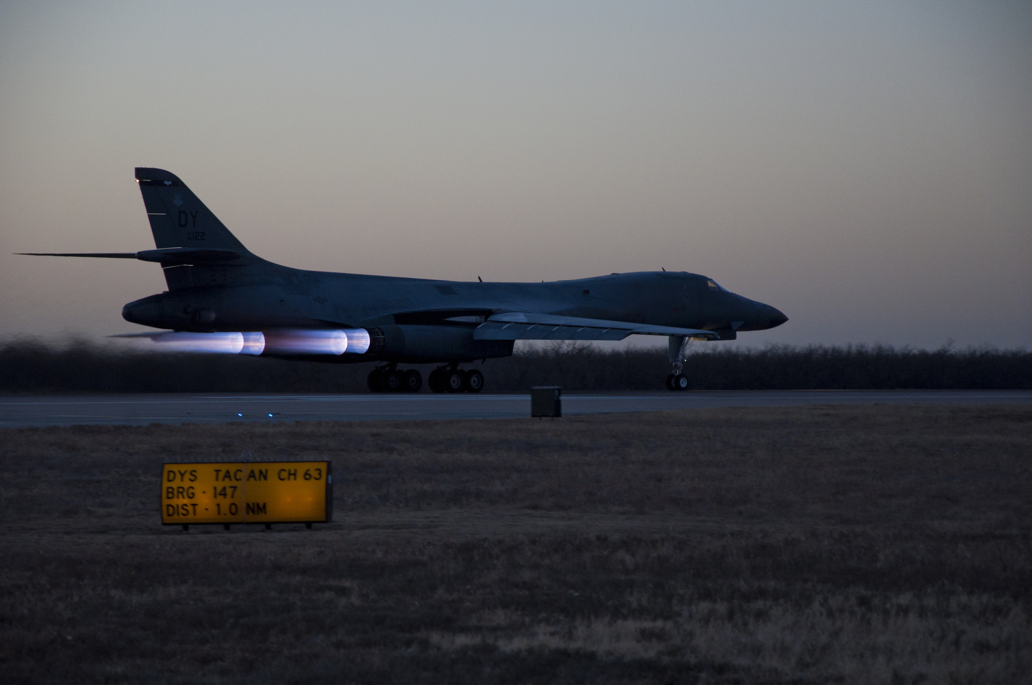 Military Rockwell B 1 Lancer 2048x1360