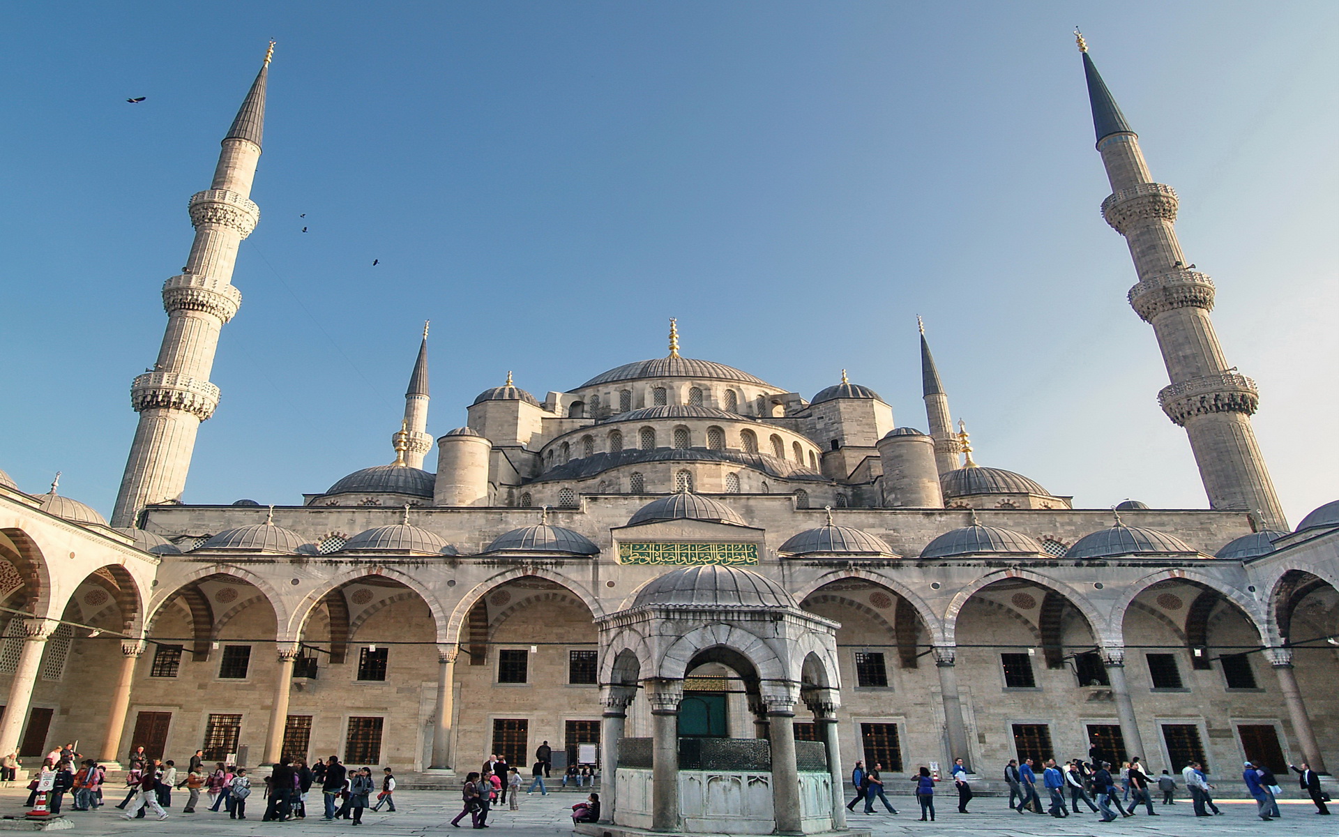 Religious Sultan Ahmed Mosque 1920x1200