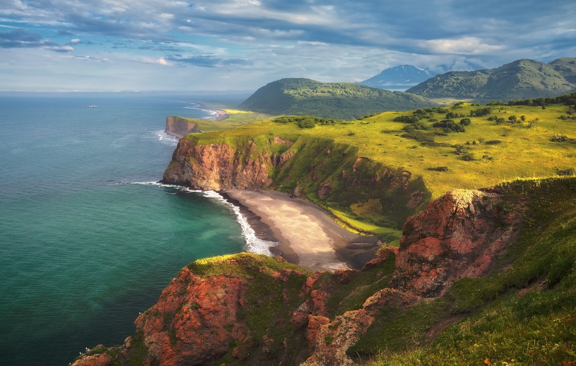 Coastline Far East Kamchatka Russia 1920x1220