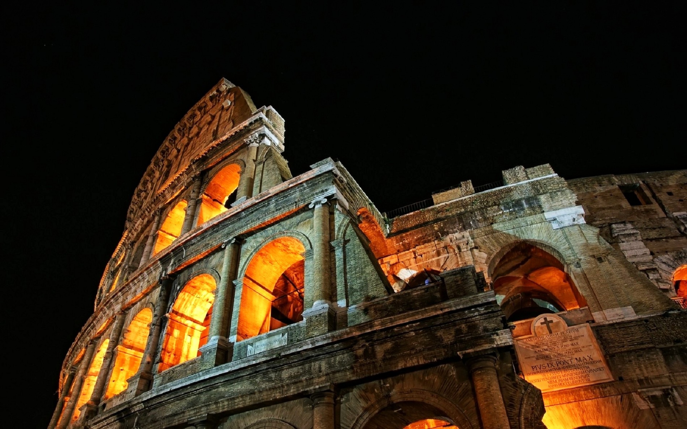 Colosseum Italy Monument Night Rome 2880x1800