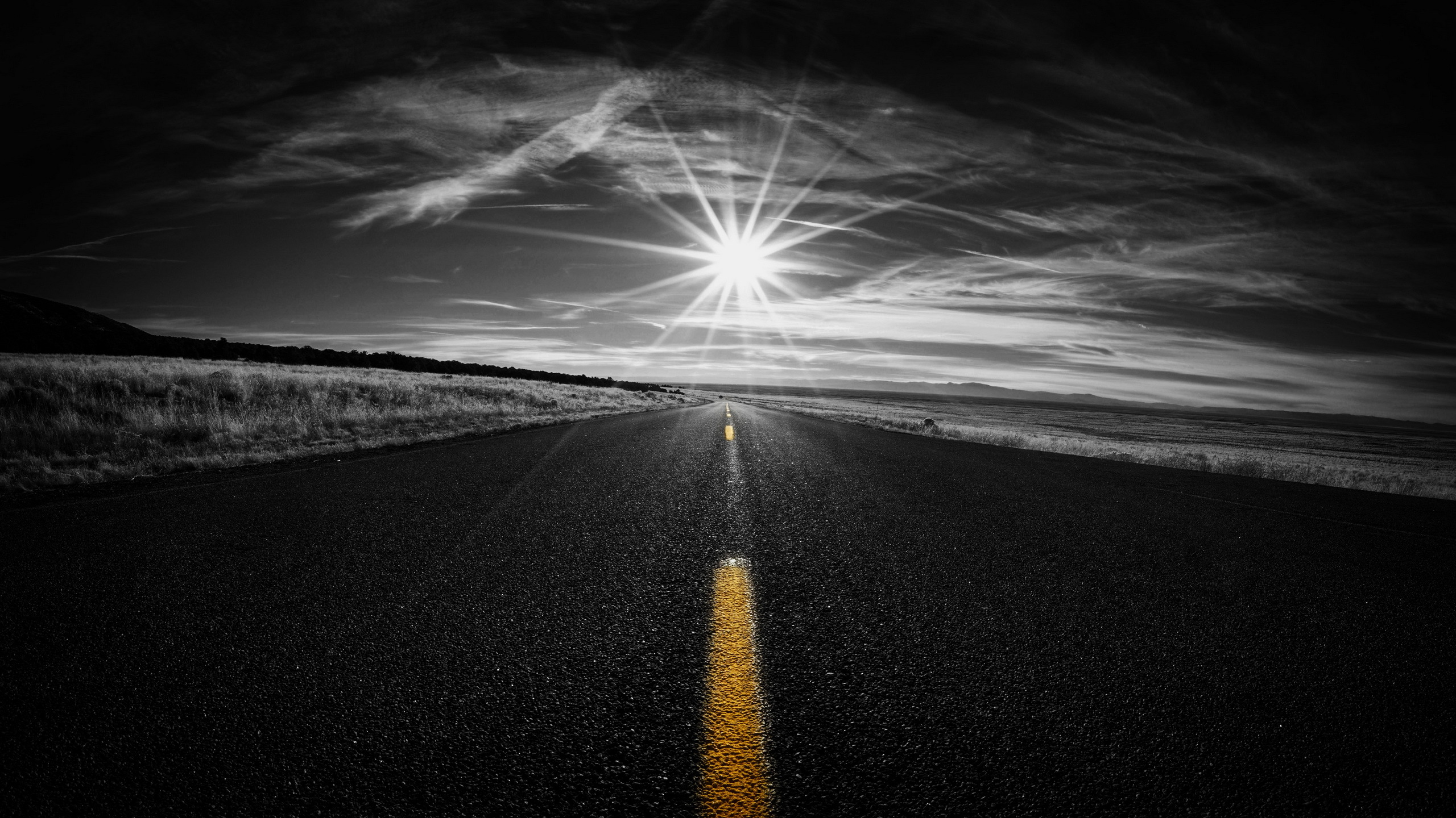 Black Amp White Horizon Road Selective Color Sky Sun Sunbeam 2560x1440
