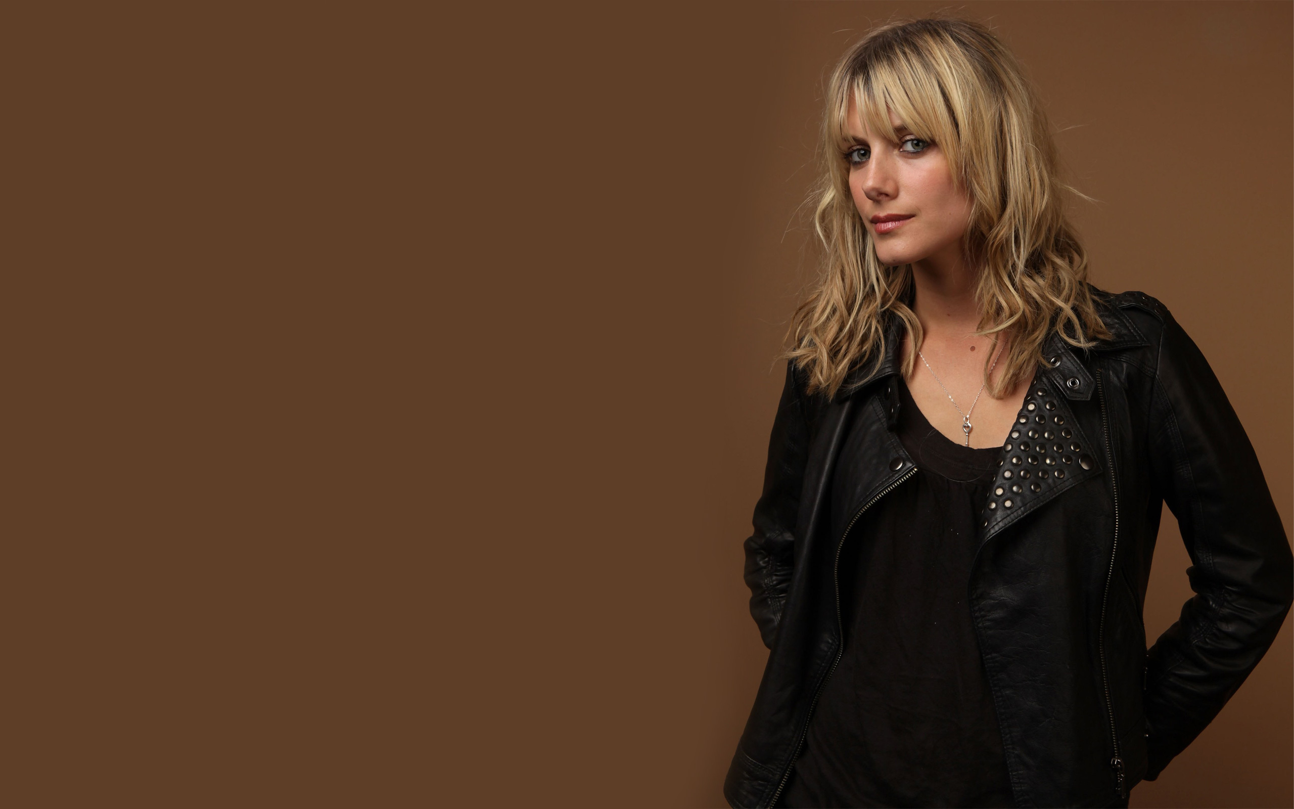 Actress French Melanie Laurent 2560x1600