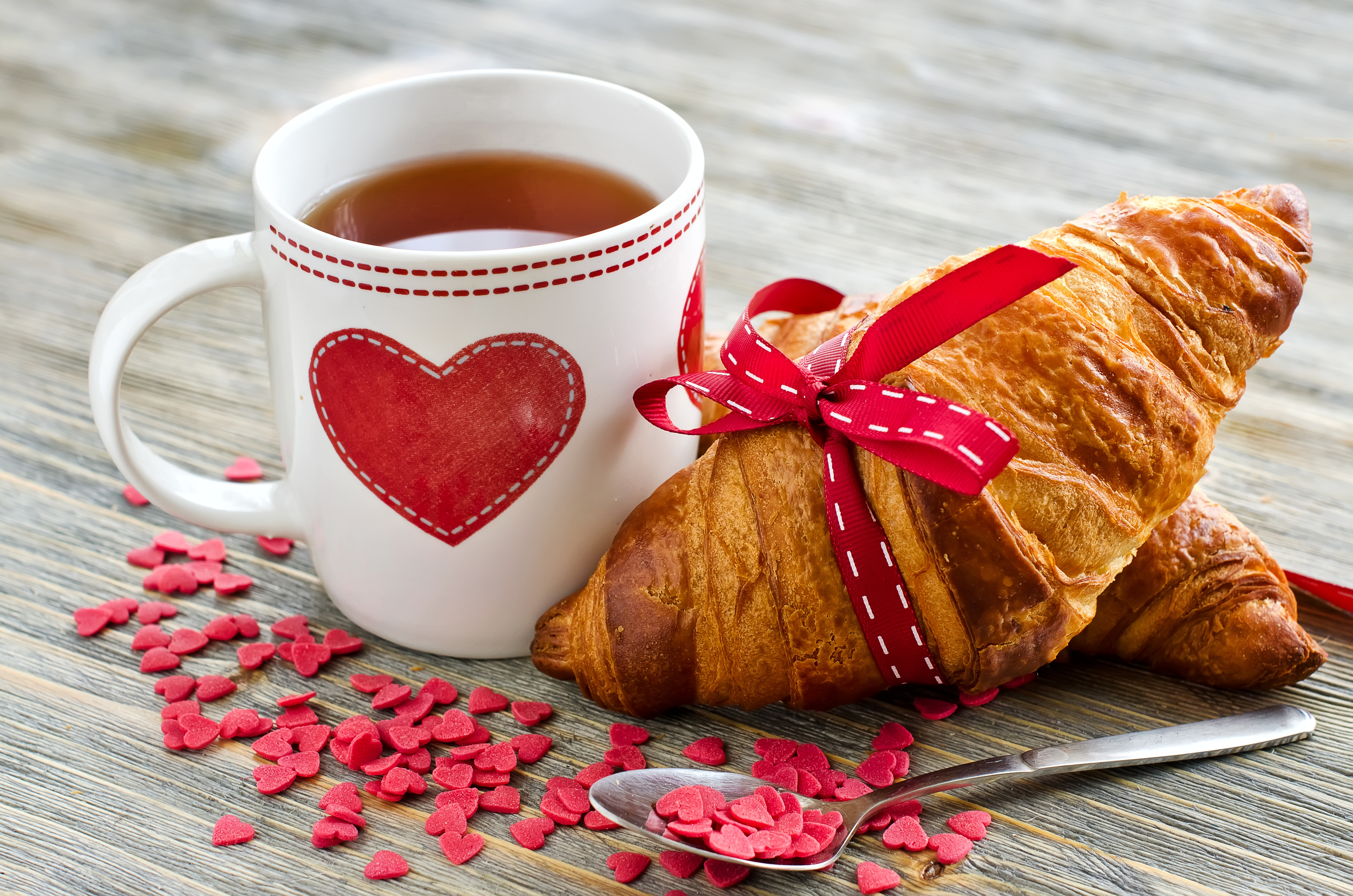 Breakfast Croissant Heart Mug Tea 4928x3264