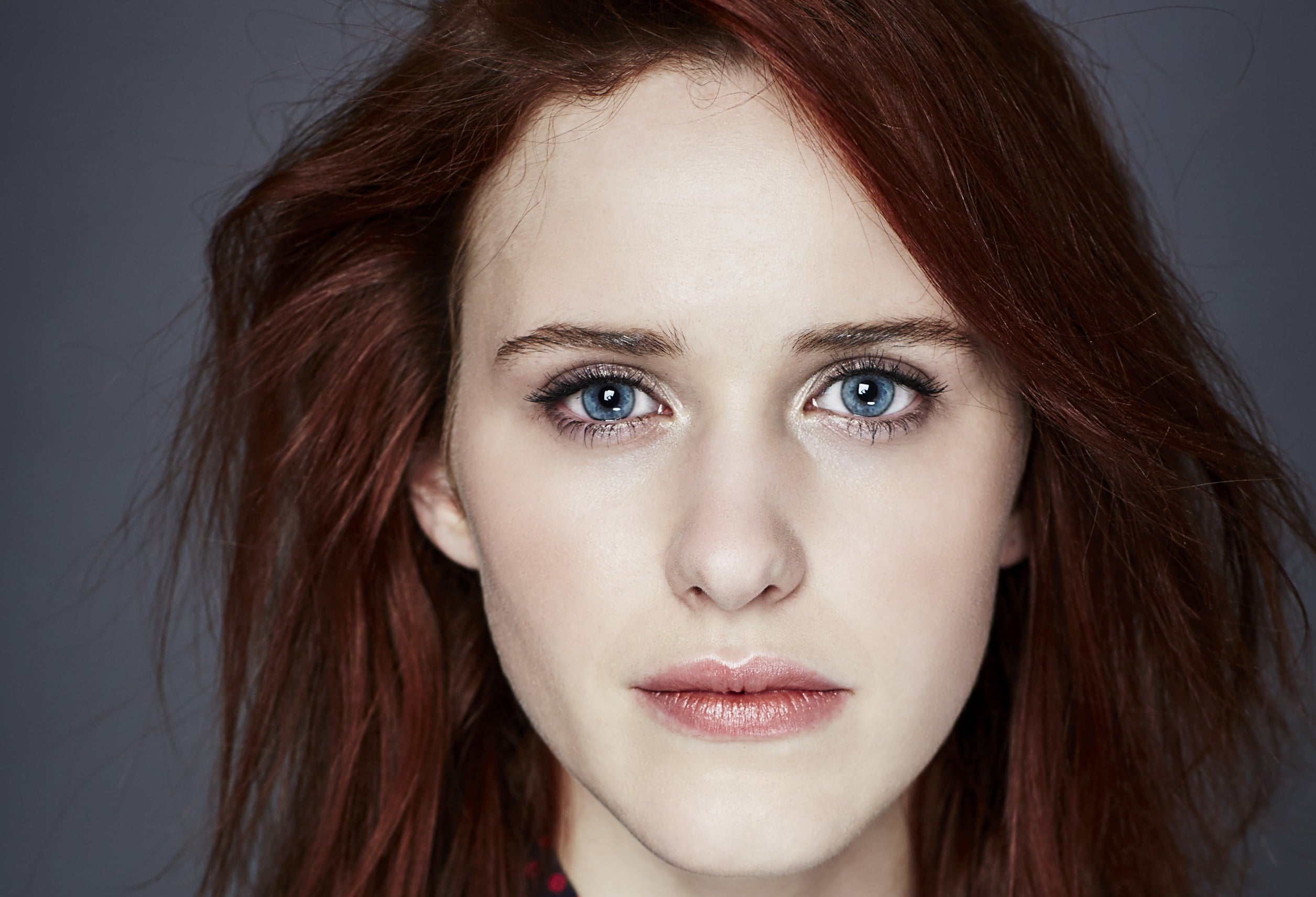 Actress American Blue Eyes Close Up Face Rachel Brosnahan Redhead 2511x1711