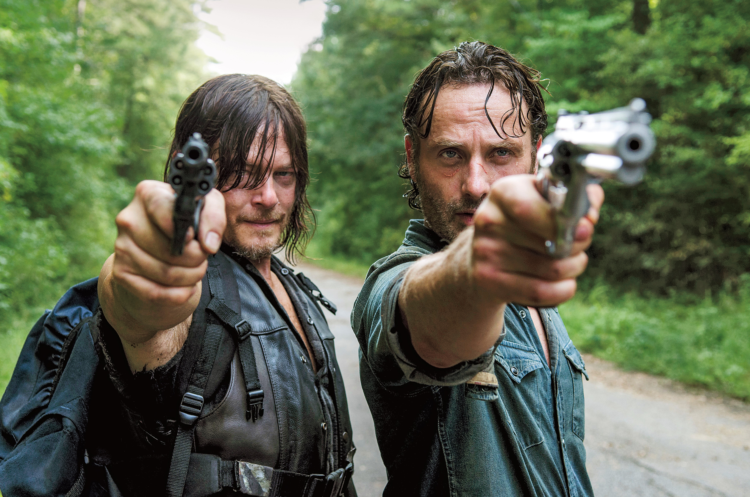 Andrew Lincoln Daryl Dixon Gun Norman Reedus Rick Grimes The Walking Dead 2520x1669