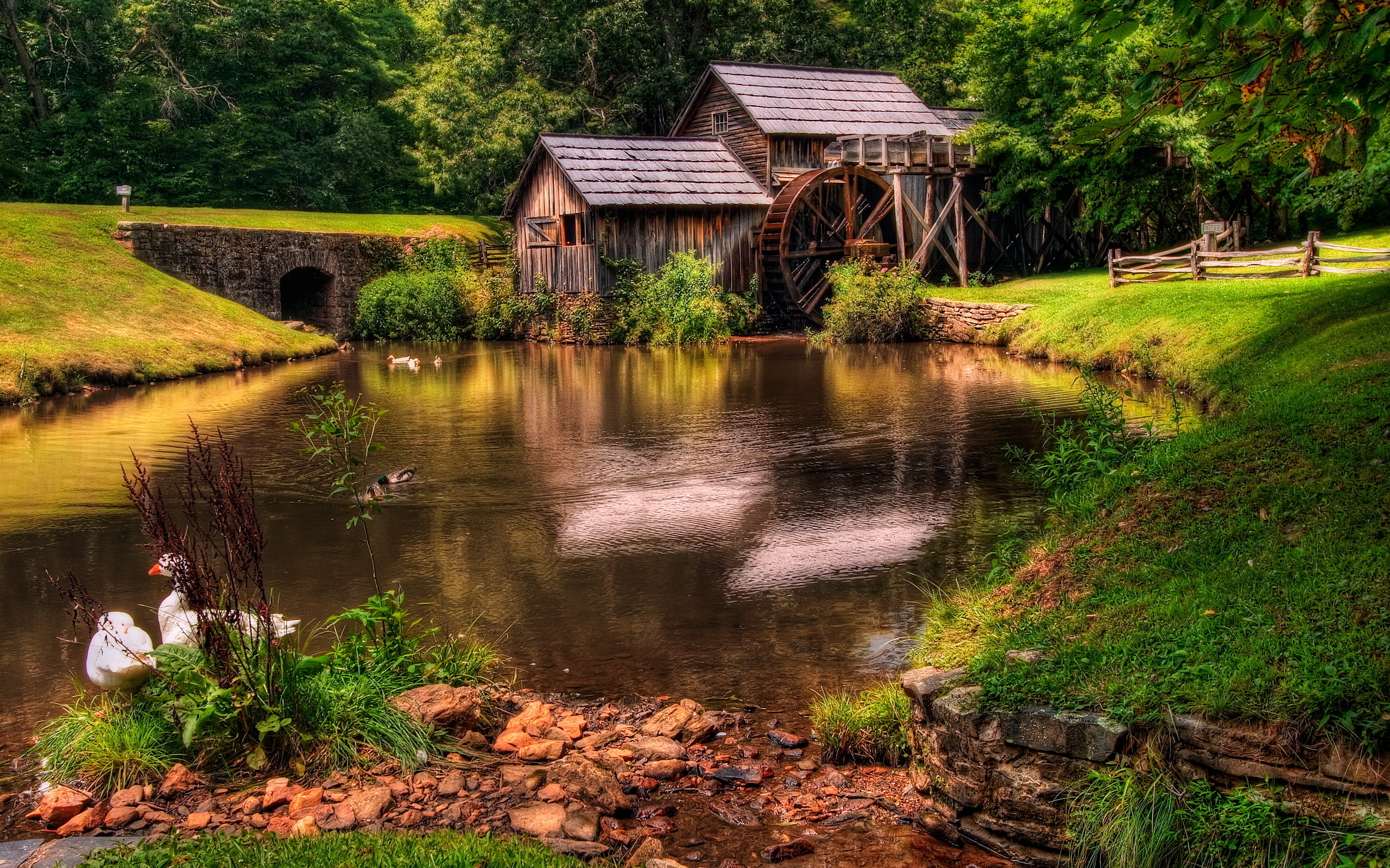 Man Made Watermill 2560x1600